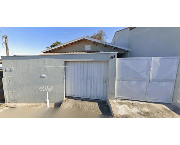 Foto de JAGUARIÚNA- UMA CASA RESIDENCIAL - ÁREA TOTAL DE 217,84