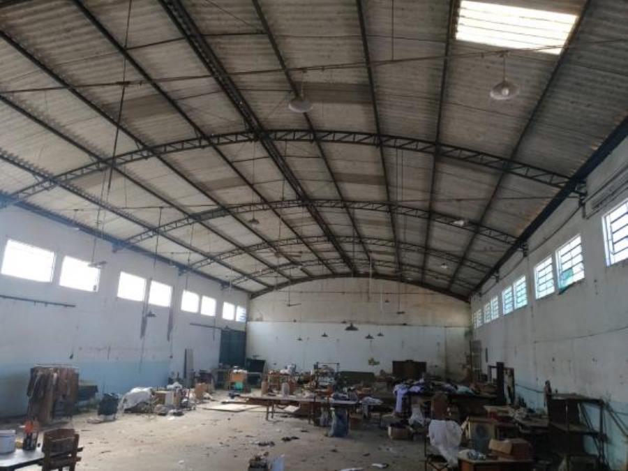 SÃO JOSÉ DO RIO PARDO - GALPÃO INDUSTRIAL DE 711 M² úteis e SÃO JOSÉ DO RIO PARDO - GALPÃO INDUSTRIAL DE 711 m² e 800 m², localizado em São José Do Rio Pardo - SP